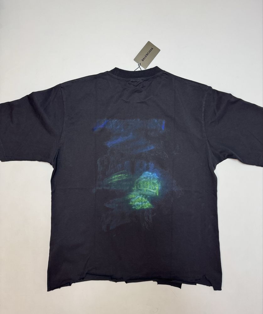 Футболка Balenciaga Distressed M L