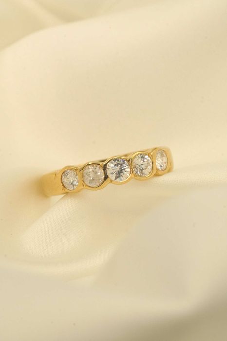 Złoty pierścionek 18K 4,15g