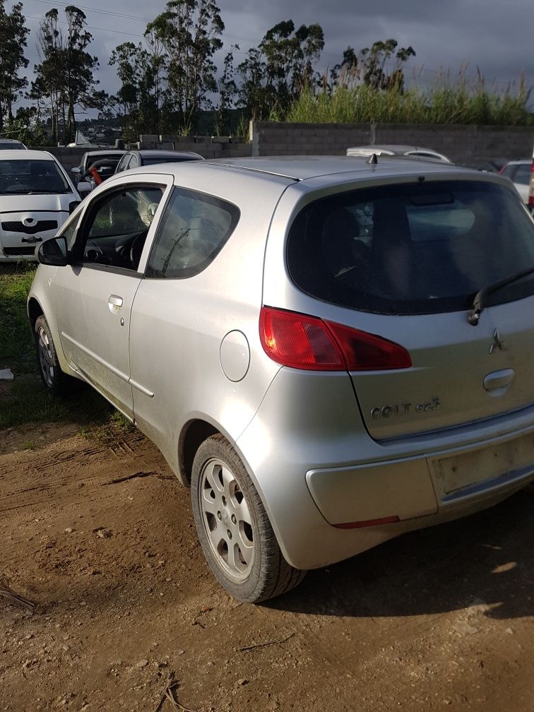 Mitsubishi Colt peças