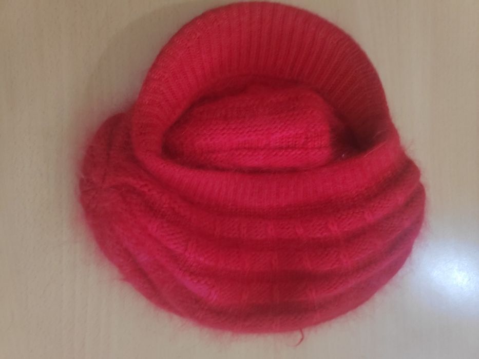 Gorro boné de lã vermelha