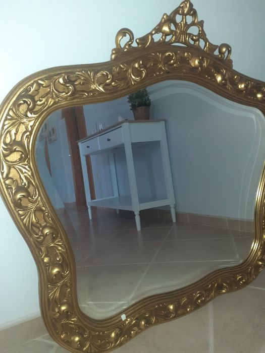 BAIXA DE PREÇO! Espelho antigo, talhado em tons de dourado 90 cm