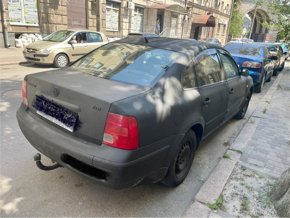 Продам Volksvagen b5 1999 року випуску 1800$ торг