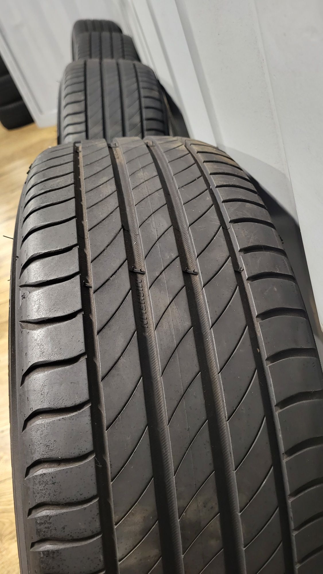 Alufelgi Vw 16" 5x112 z oponami 215/60 R16 Passat B8 B7 Touran