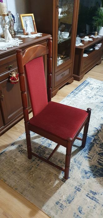 Krzesła do stołu kadalnego