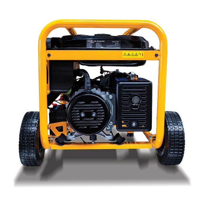 Agregat prądotwórczy  JCB 7.9KW - 3 fazowy (AVR, rozruch elektryczny)