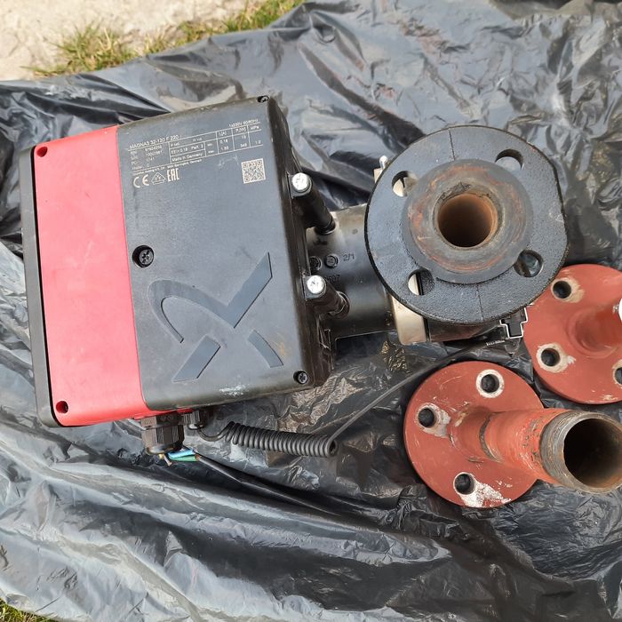 Насос Grundfos Magna 3 32-120 F 220