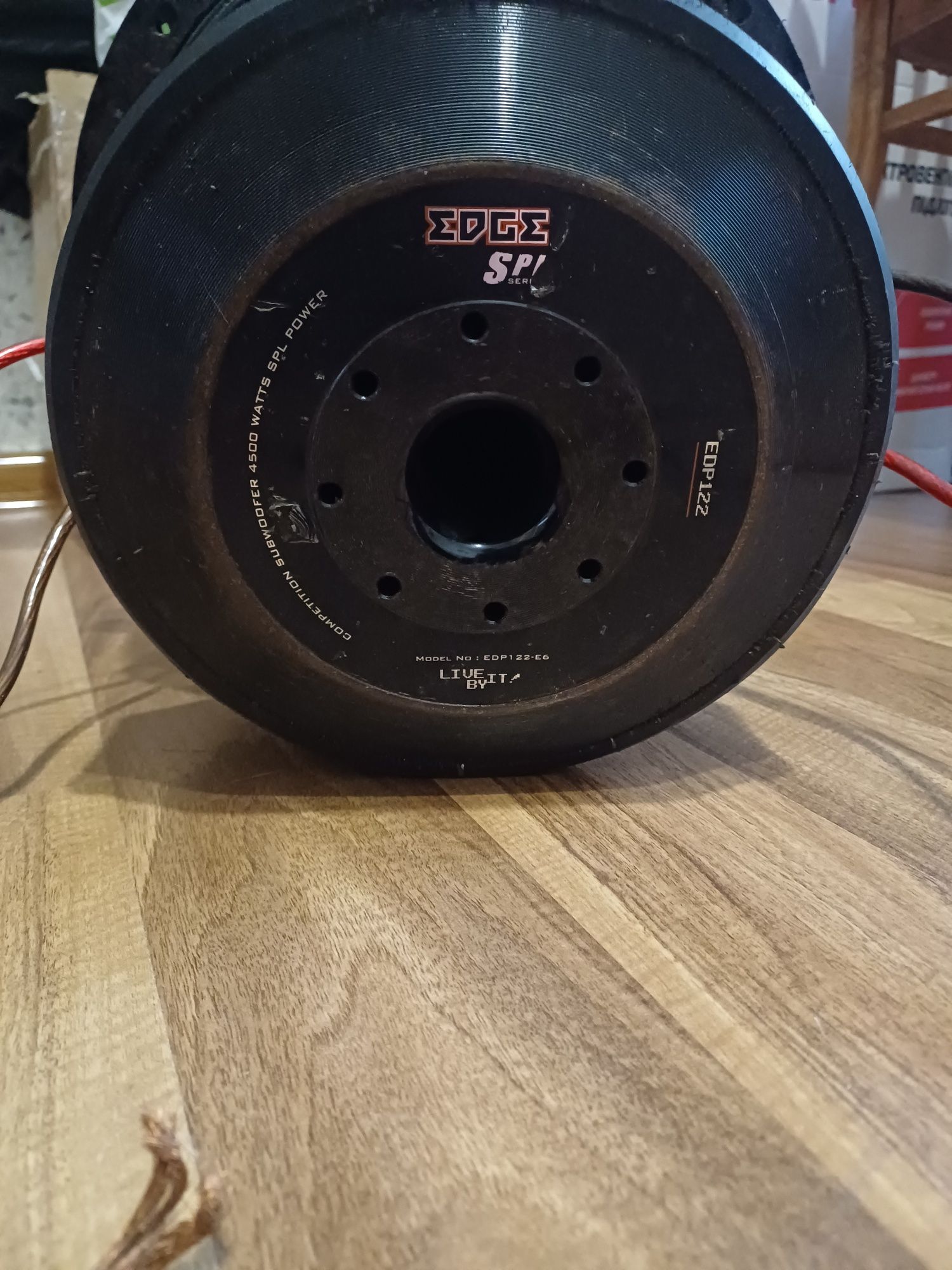 Продам Сабвуфер EDGE EDP122-E6