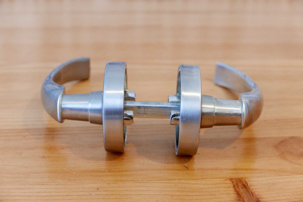 Klamki Gamet stal satynowa (dostępne 2 szt.) - doskonały stan!