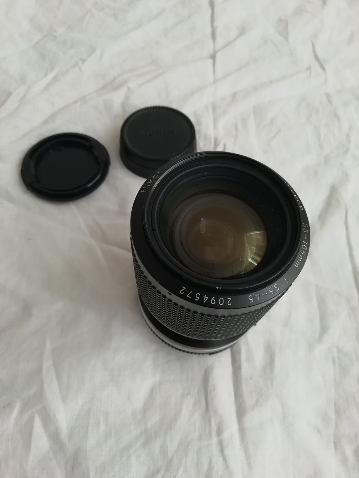 Objetiva  Nikon Zoom 35 - 105 mm 1:3.5-4.5