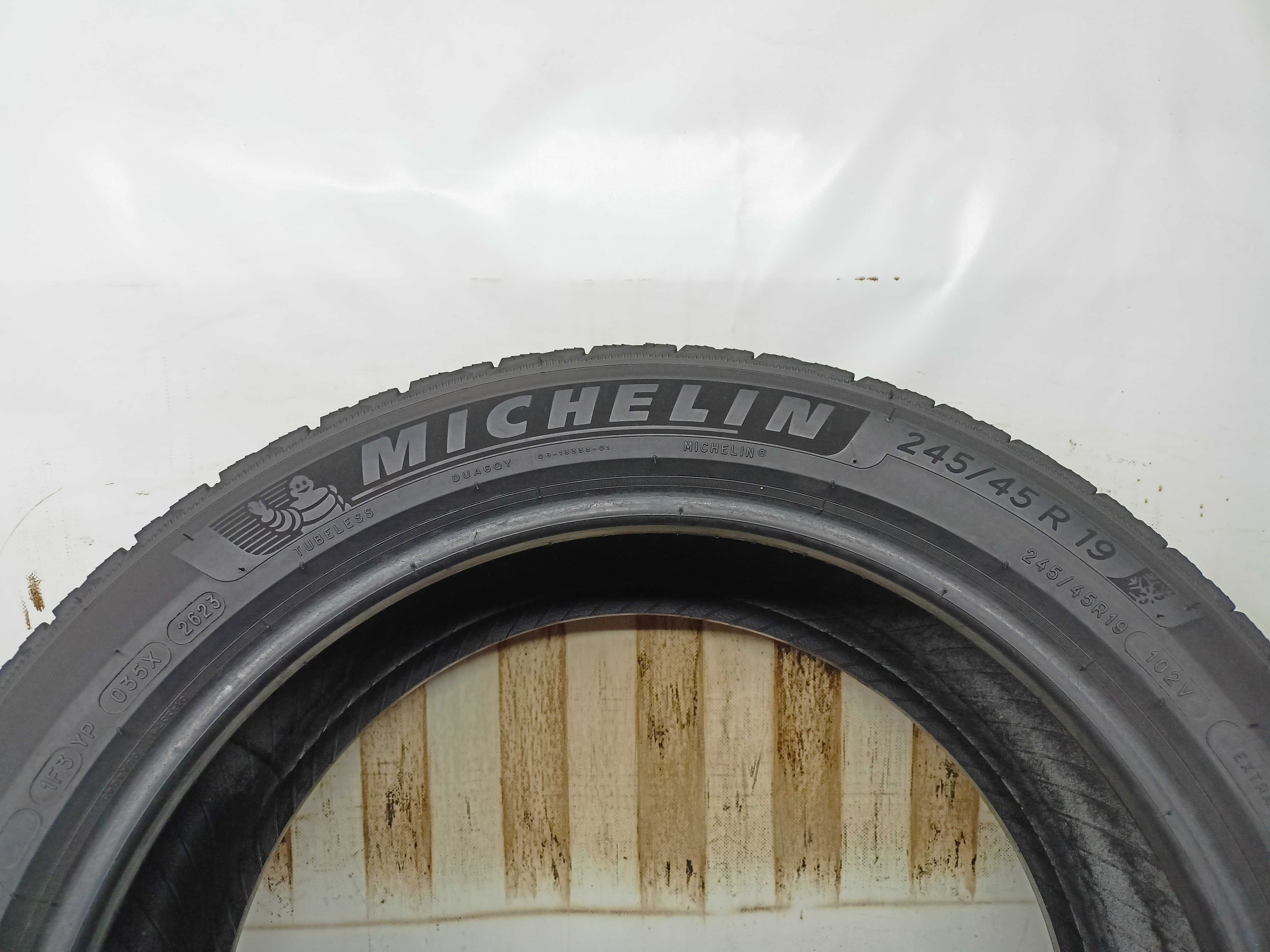 Michelin Pilot Alpin 5 245/45/19 2023r. 102V 6,4mm (139)