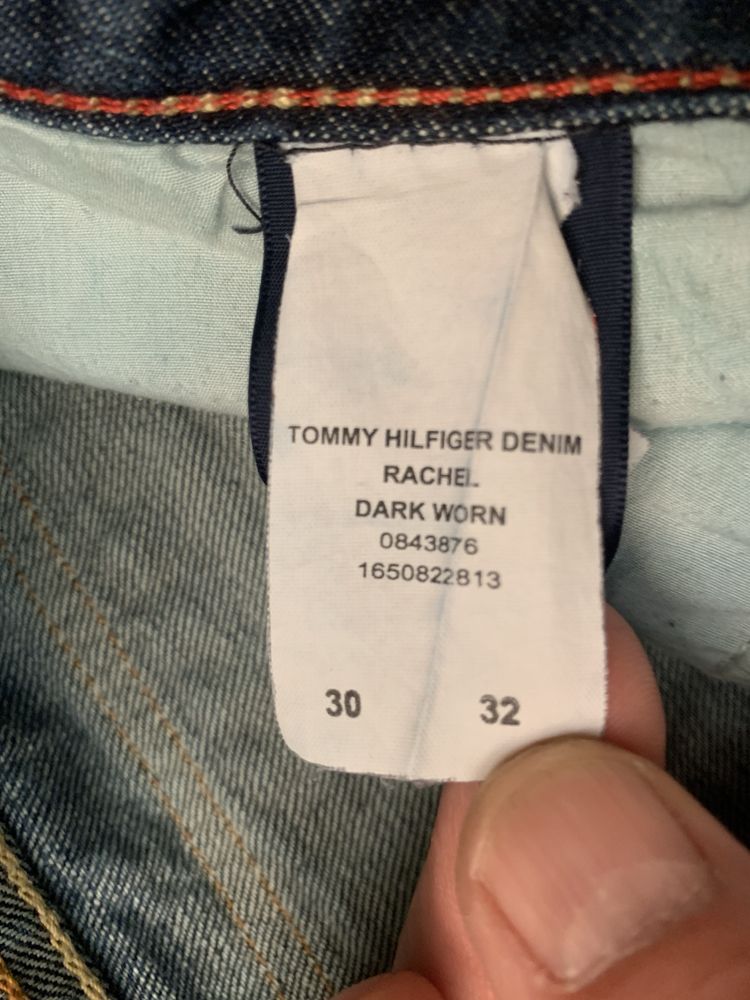 Spodnie jeans Tommy Hilfiger luźny fason. 30x32