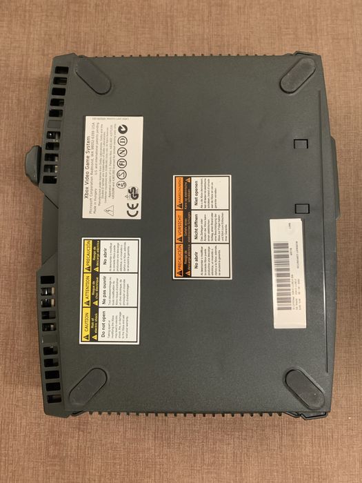 Xbox Original + 2 comandos + cabos originais