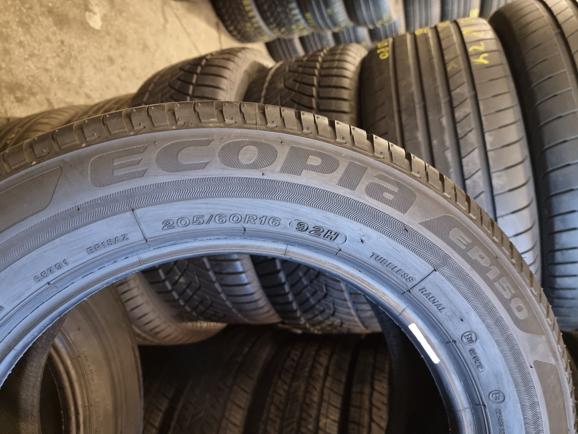 Шини літні 205х60хR16 Bridgestone Ecopia EP150 2 ШТ 95% Протектор