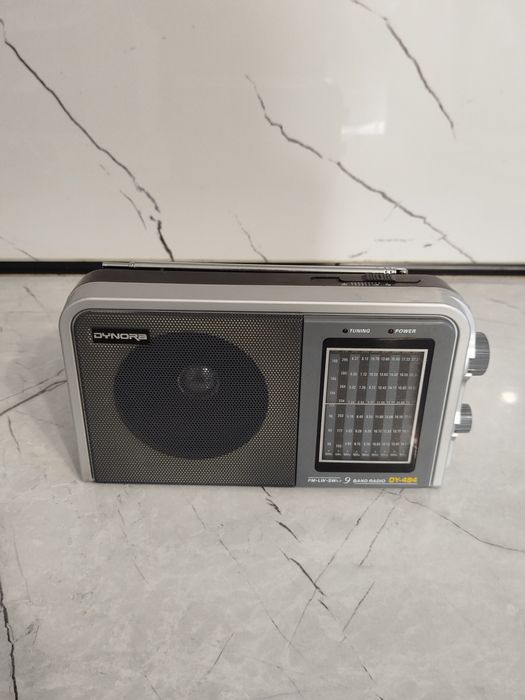 Радіоприймач, радіоприйомник, радіо Dynora DY-484.