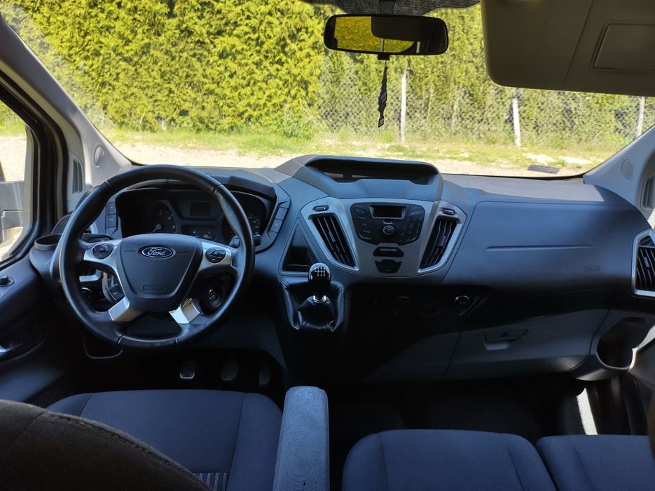 Wynajem / wypożyczalnia busa / busów 9-osobowy Long rent a car