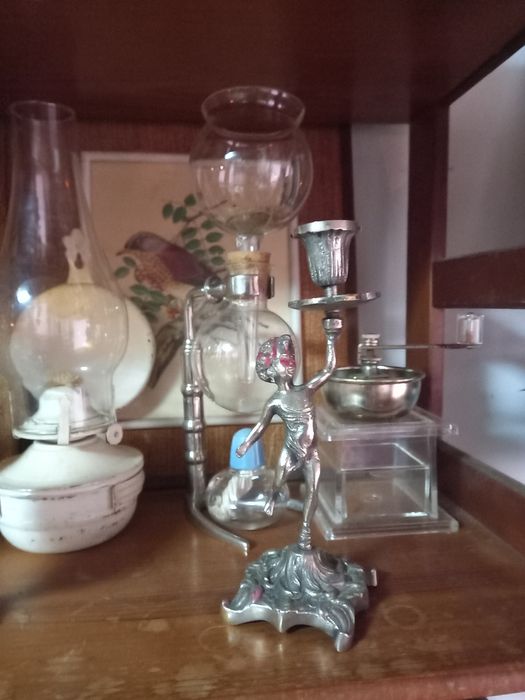 Candeeiros antigos a petróleo.