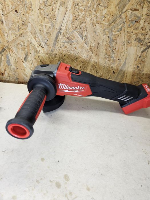 Milwaukee M18 FSAG115X szlifierka akumulatorowa kątowa brushless 18v