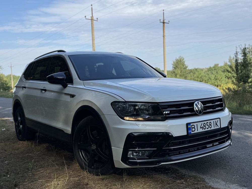 Volkswagen Tiguan R-Line MK2 Allspace
