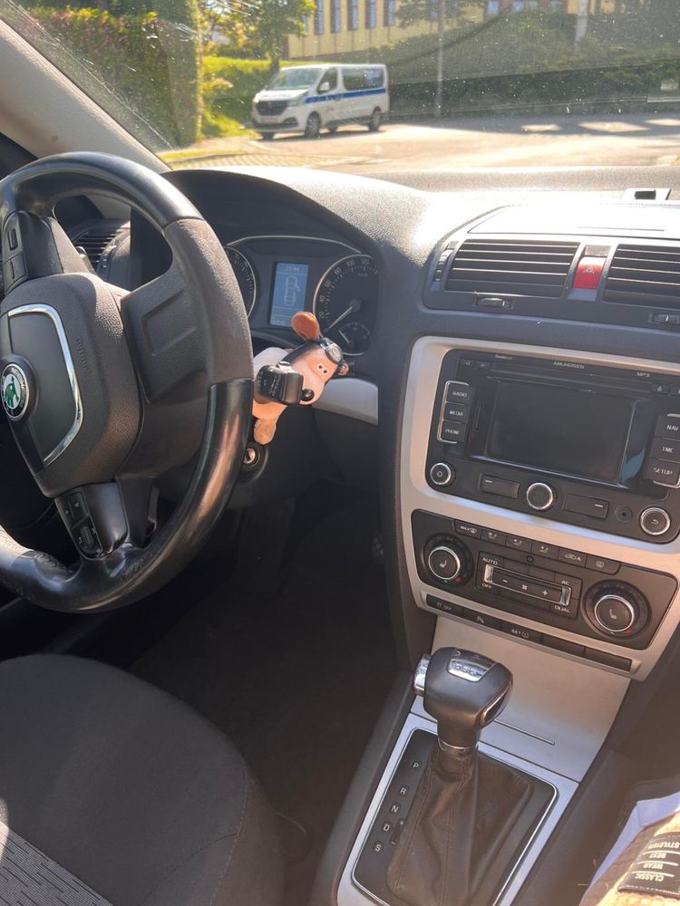 Skoda Octavia  1,6 tdi automat kombi