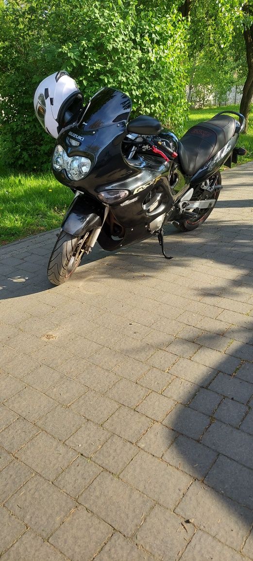 Suzuki gsxf 750    https://youtube.com/shorts/vkDaJOzbb20?si=V-I6SBsVo