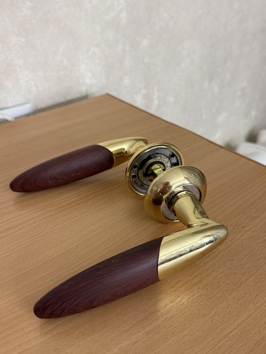 Ручки на входные двери