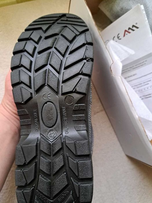 Sprzedam buty robocze 42