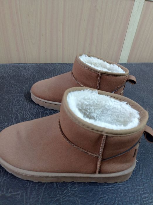 Угги, ботинки теплі