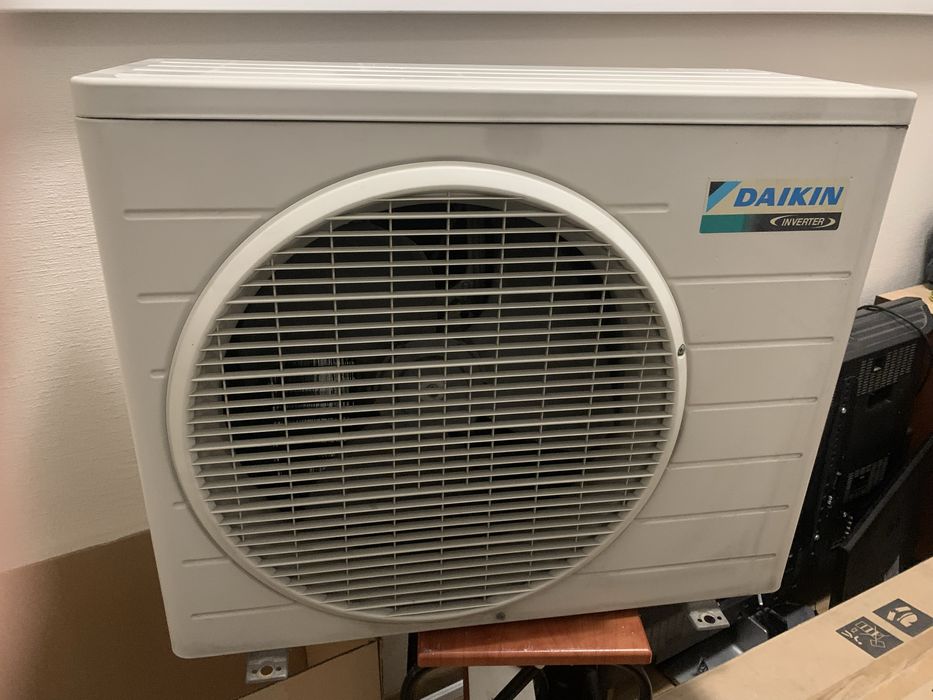 Кондиціонер Daikin FTX20j2V1B на запчастини