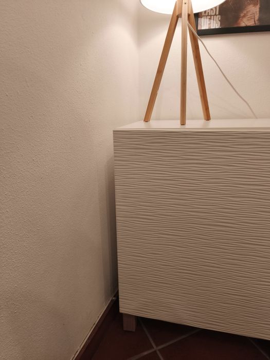 Móvel Besta IKEA com pés