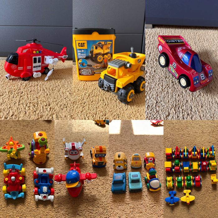 Іграшкові машинки