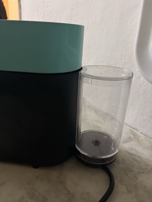 Máquina de Café Nespresso Vertuo Pop Menta