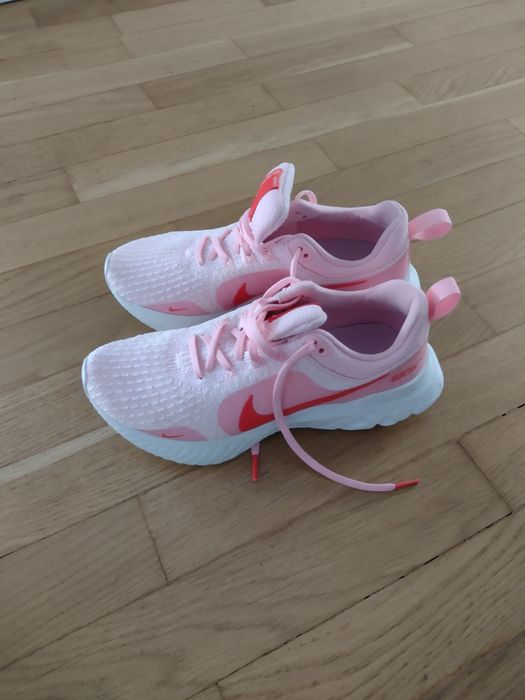 Buty damskie Nike React