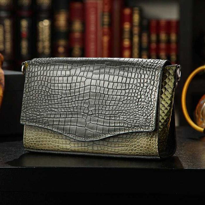 Сумка жіноча шкіряна