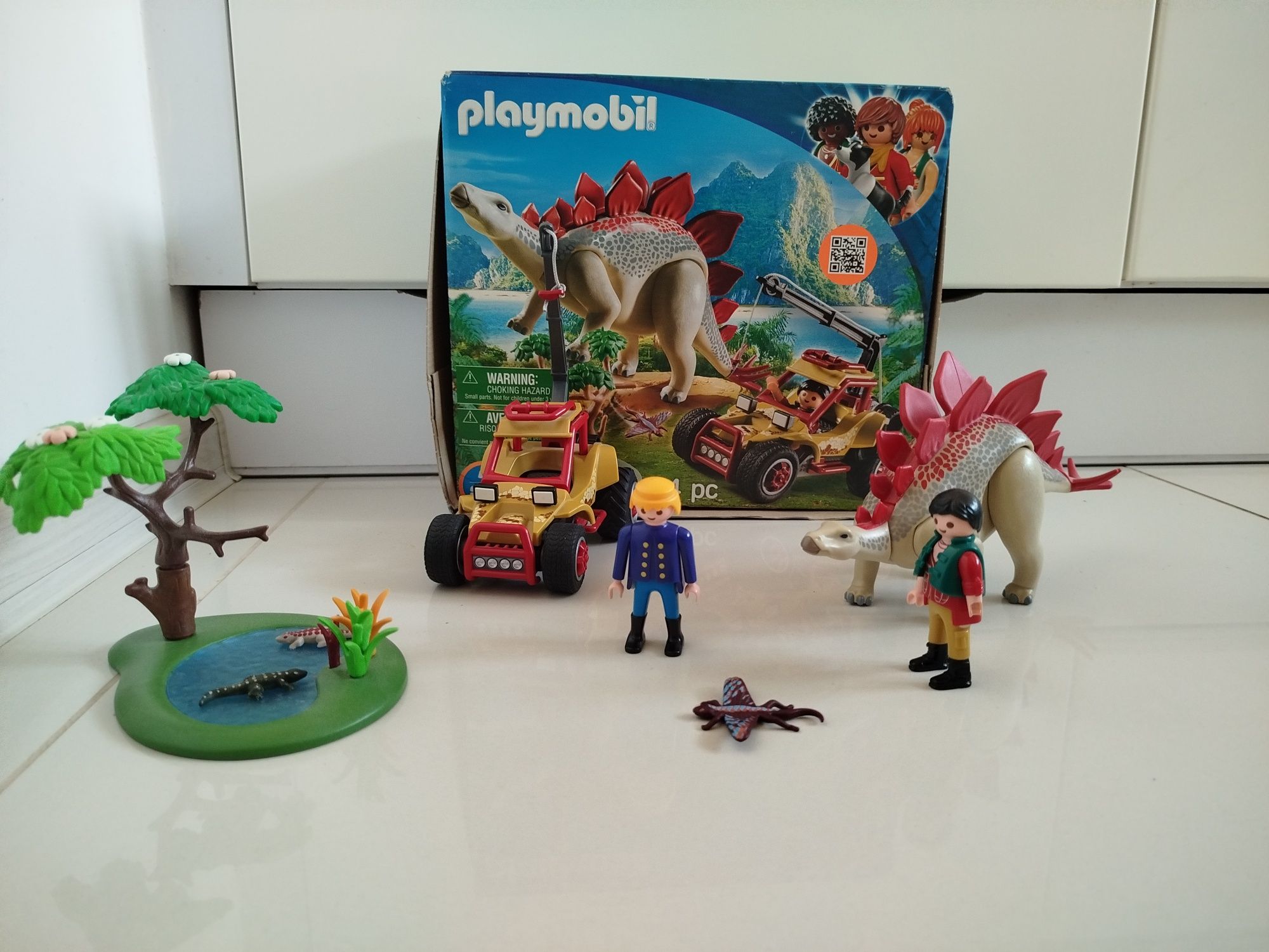 Playmobil 9432 Pojazd badawczy ze Stegozaurem