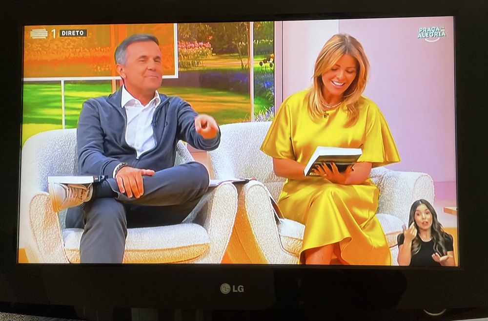 Televisão LCD LG 32" modelo 32LF2510. A funcionar perfeitamente