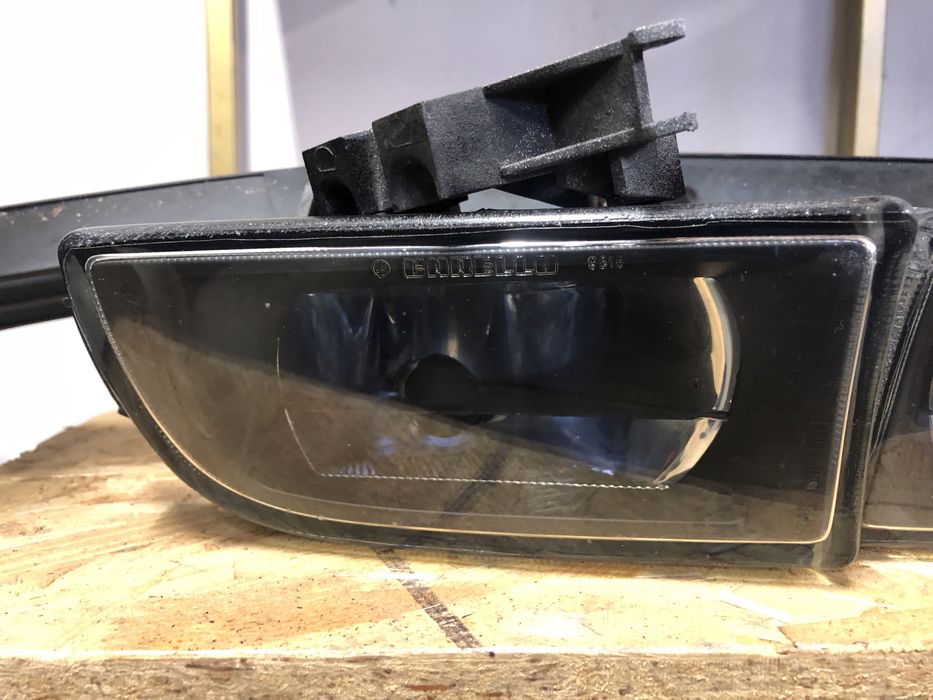 Дизельні туманкі BMW e 38  комплект для встановленя