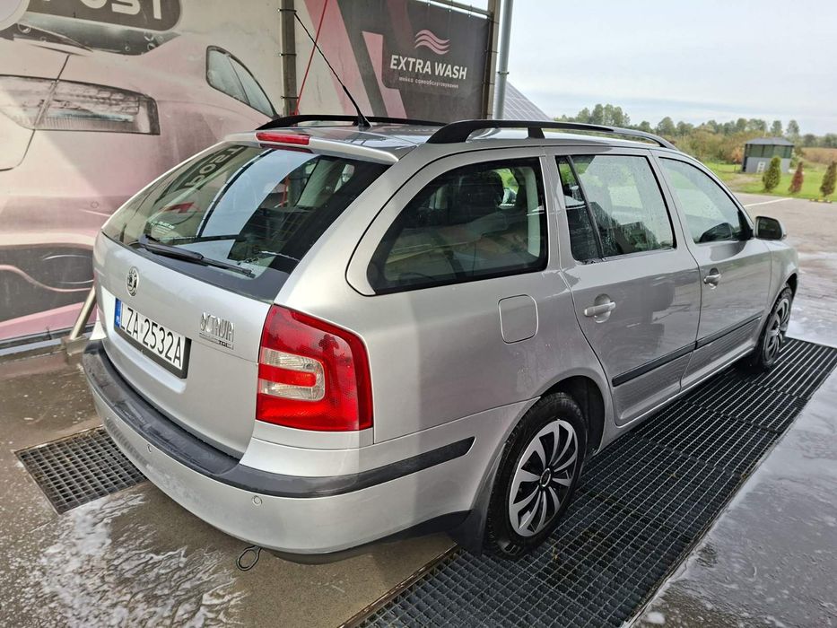 Двигатель BXE 1.9 тди VW Golf V Skoda Octavia II Seat Altea 1.9 tdi