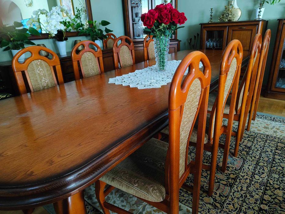 Stół duży rozkładany zestaw z 12 krzesłami