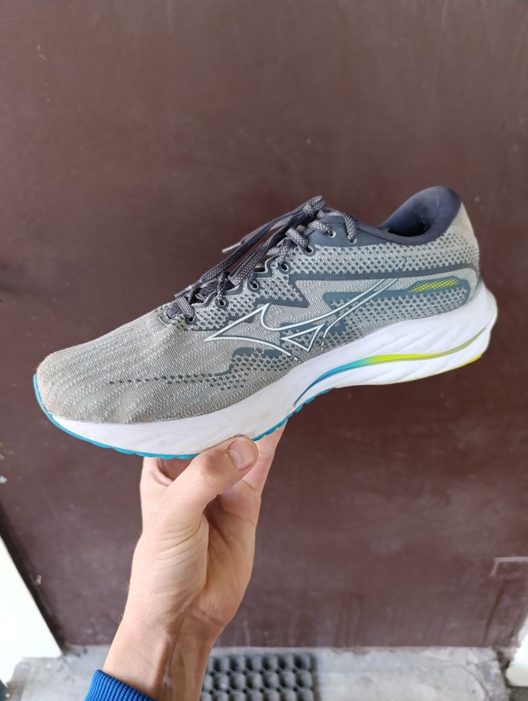 Mizuno wave rider 27 original p 46(30) бігові