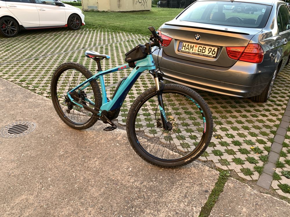 E bike Cube access hybrid race 500