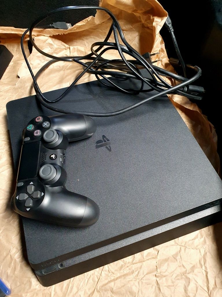 Konsola playstation 4 ps4 slim 1TB dysk