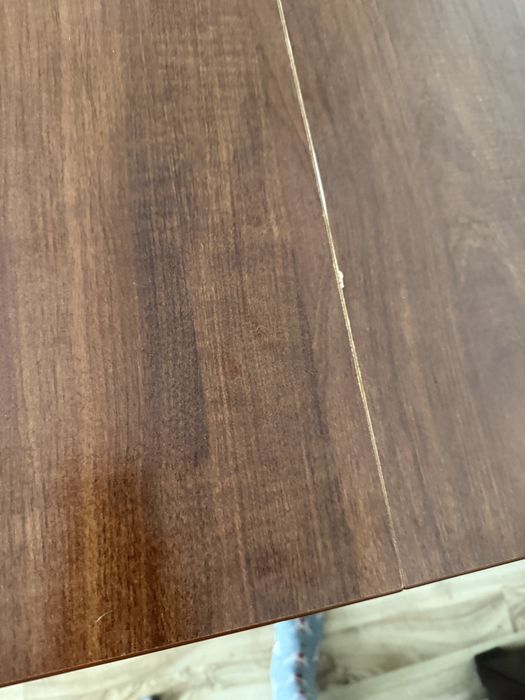 Stół rozkladany + 4 krzesla - zestaw, jadalnia, salon