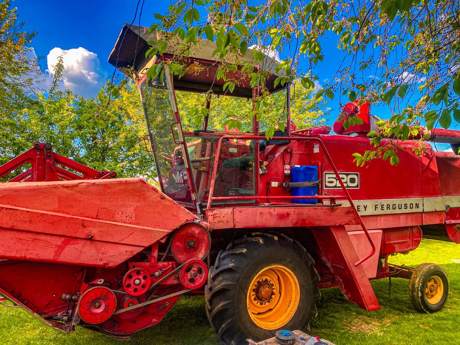 Massey Ferguson 520/525 мтз юмз