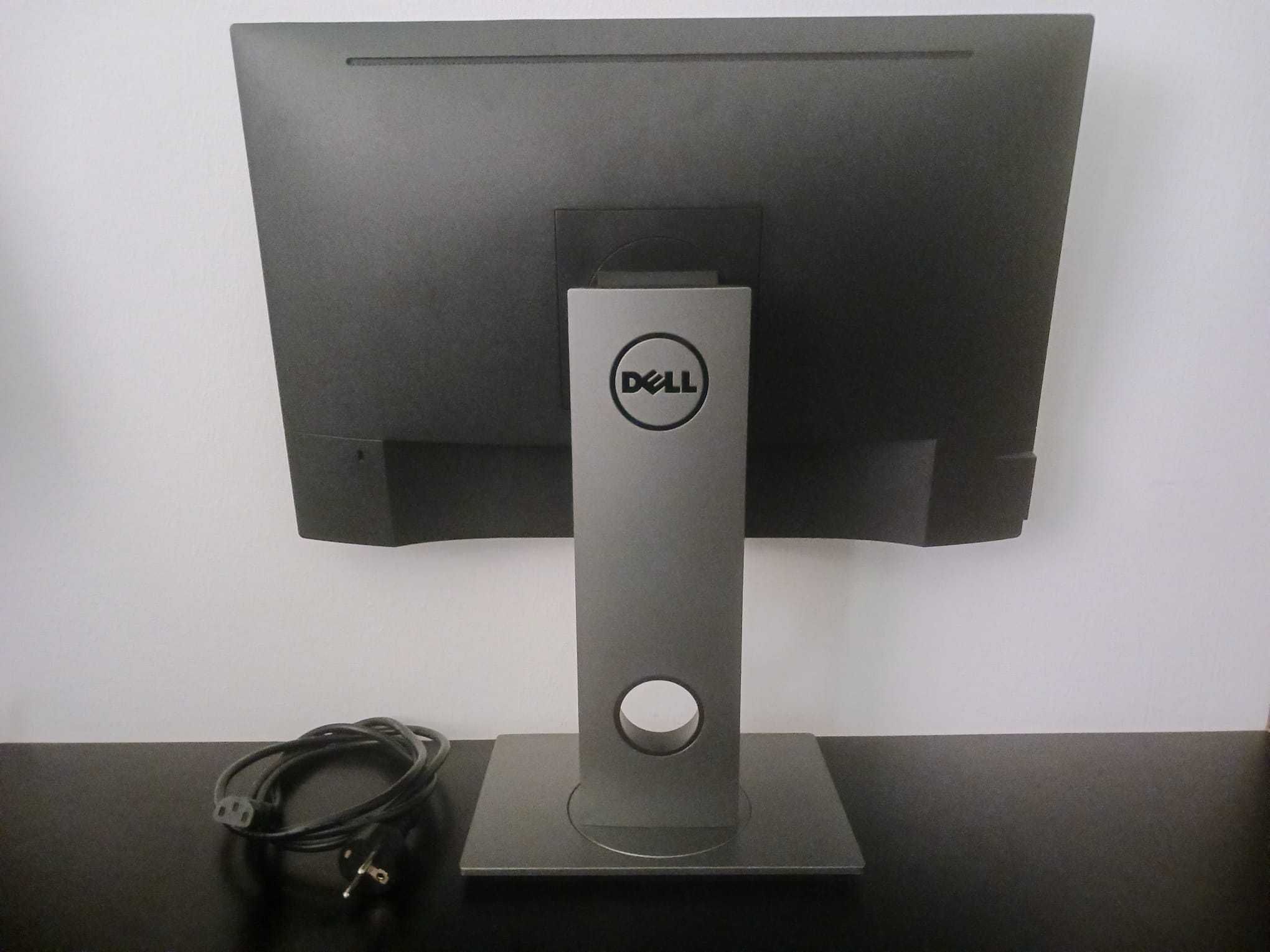 Monitor DELL P2217 (22'' - WSXGA+ - LCD)
