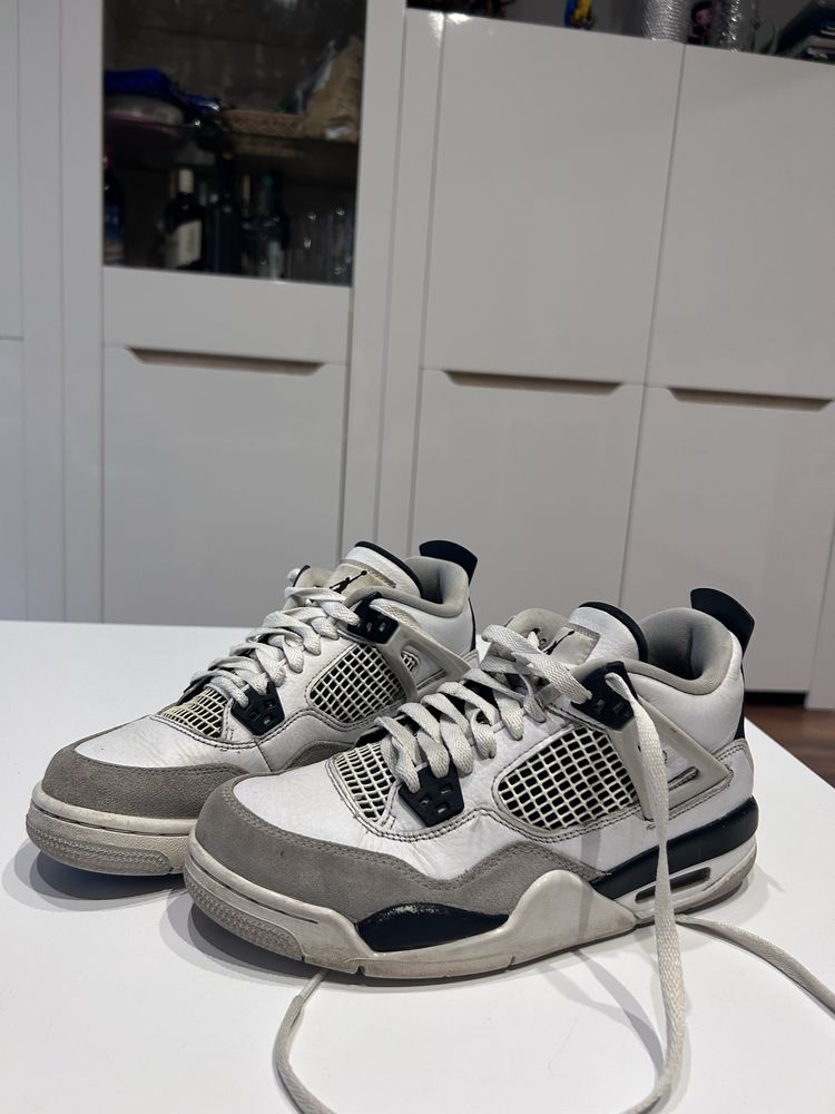 Buty Air Jordan 4 Retro rozm 38,5
