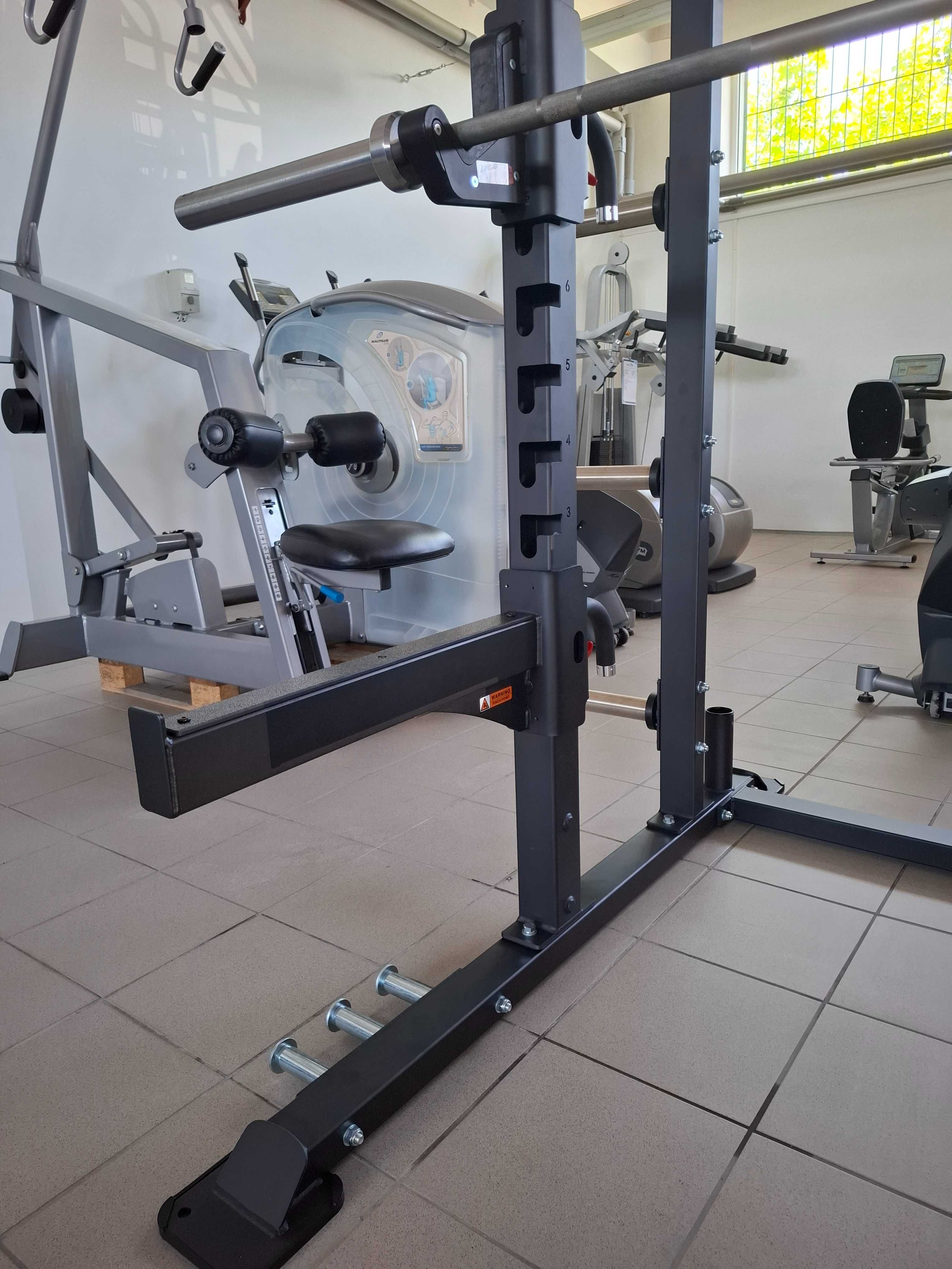 Klatka wielofunkcyjna Half Rack