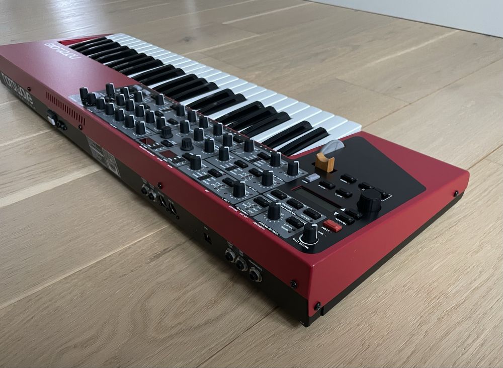 Nord Wave (nowy zasilacz) | super syntezator i sampler, wyjątkowy