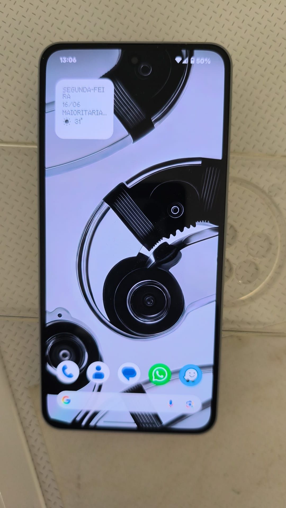 Troco Nothing Phone 3a pro 12/256 novo