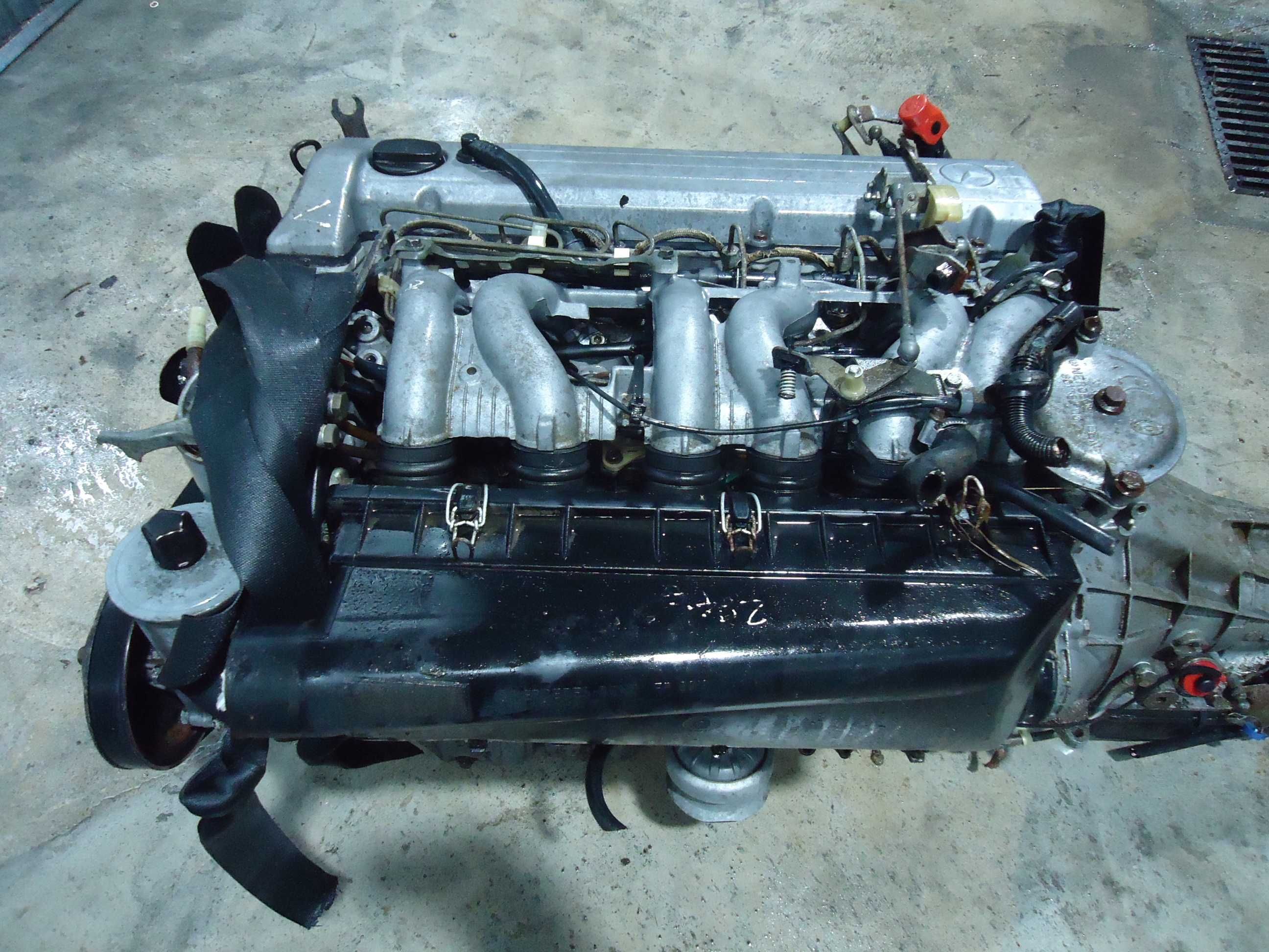 Motor Mercedes 300D W124 (OM603.912)