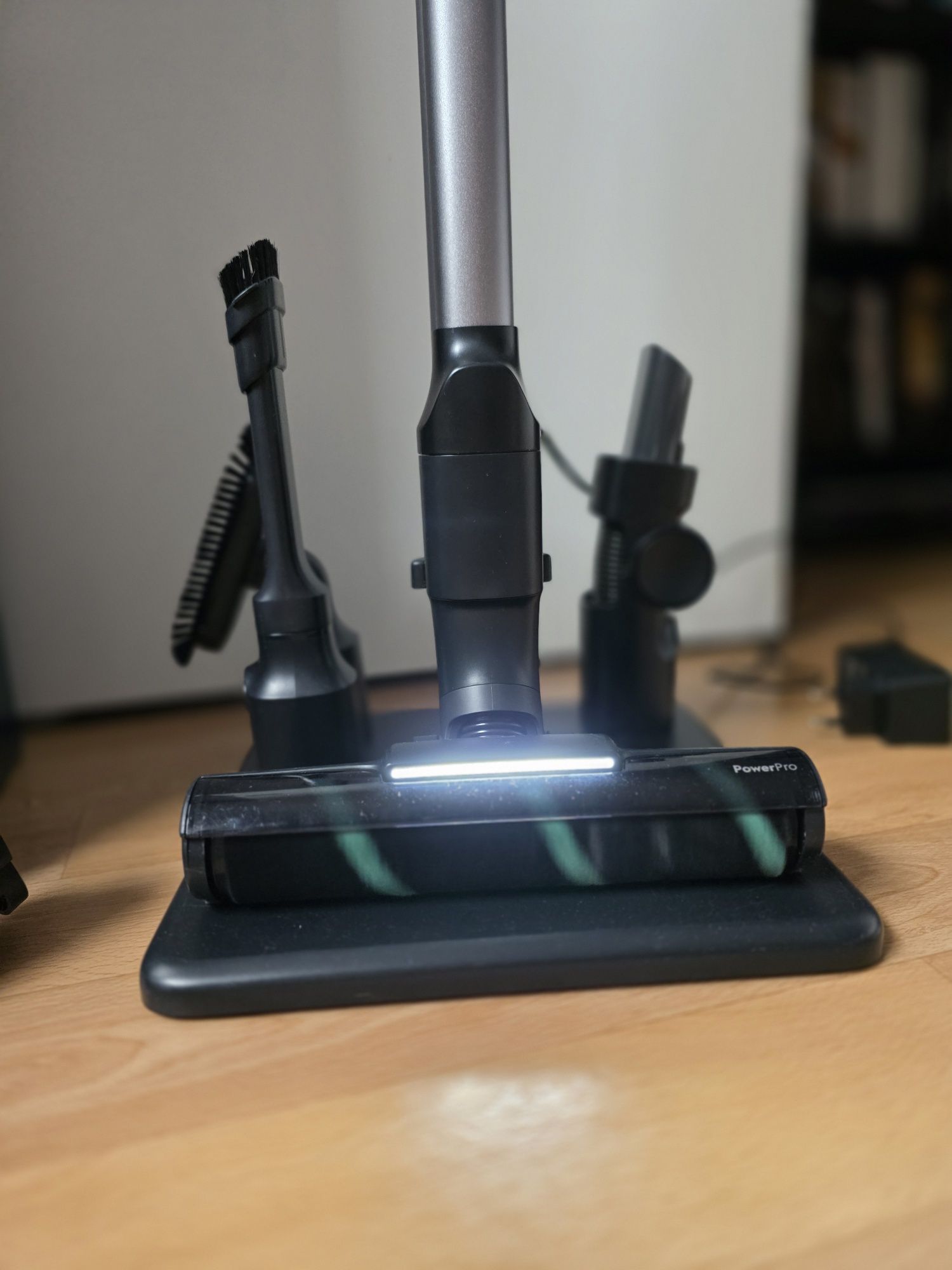 Odkurzacz pionowy Electrolux Ultimate 700 Turbo Drive